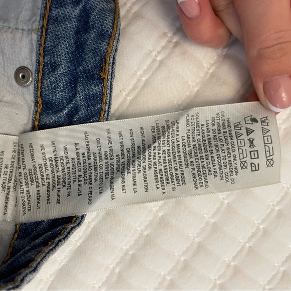 Guess shorts size 28 100% cotton - Picture 4 of 4